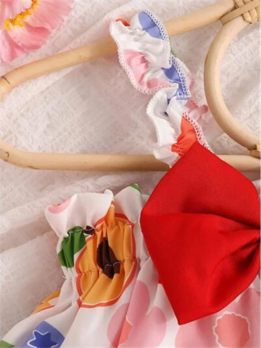 A Classy Chic Boutique *features bow